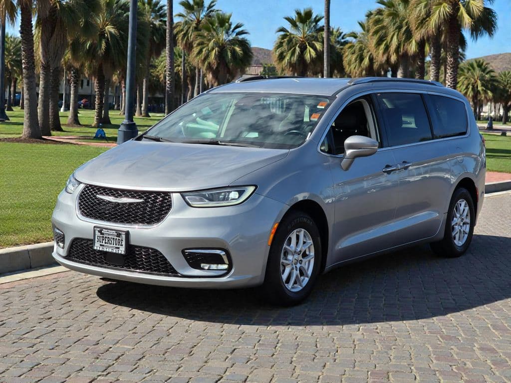 2021 Chrysler Pacifica Touring L - Photo 4