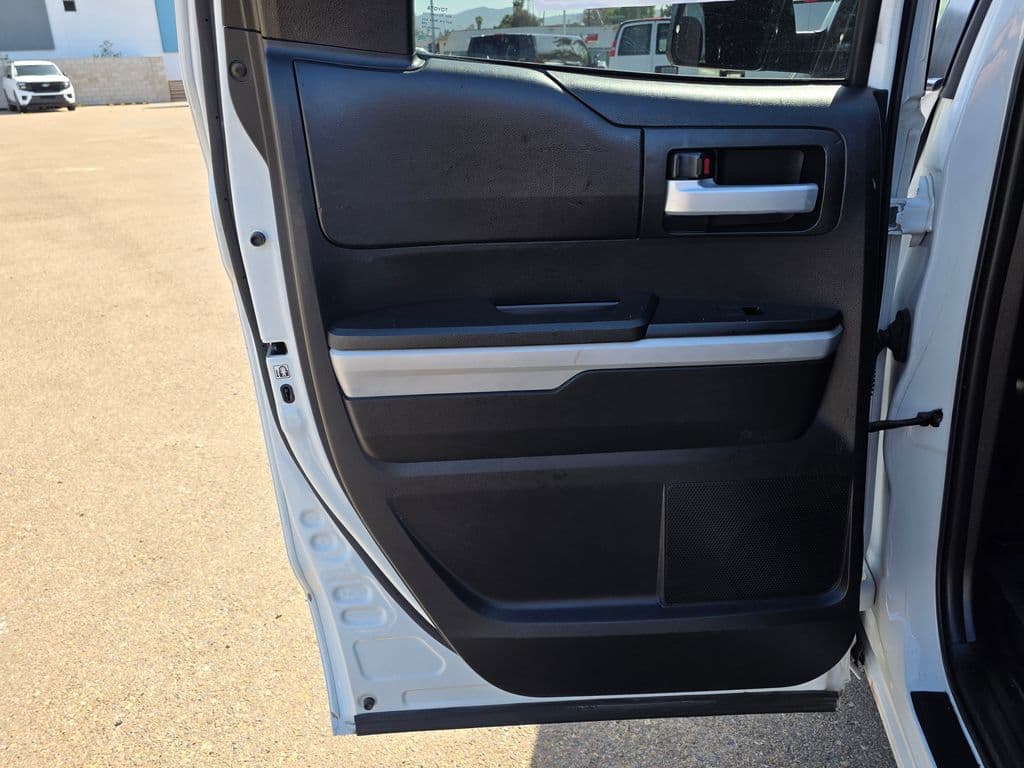2018 Toyota Tundra SR5 - Photo 22