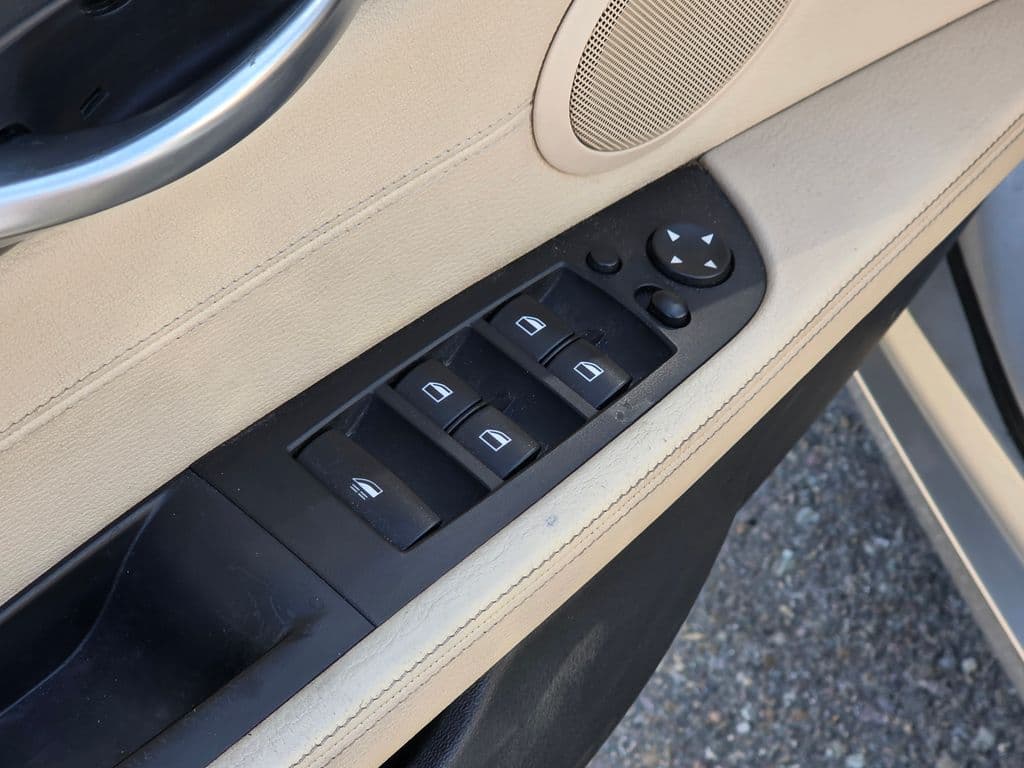 2012 BMW Z4 sDrive28i - Photo 19