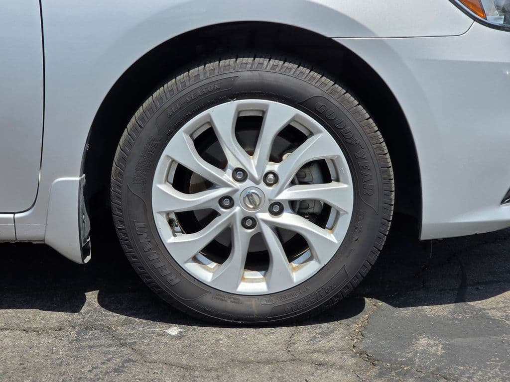 2018 Nissan Sentra SV - Photo 8