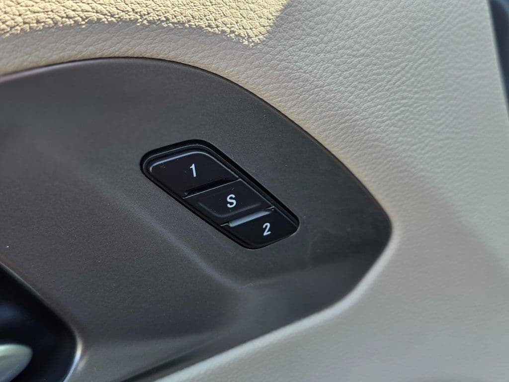 2024 Chrysler Pacifica Touring L - Photo 22