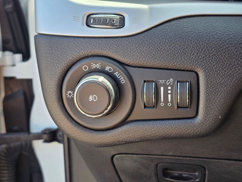 2017 Jeep Cherokee Latitude - Photo 41