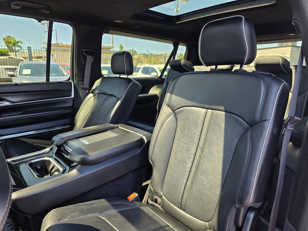 2024 Jeep Grand Wagoneer L Series II - Photo 25