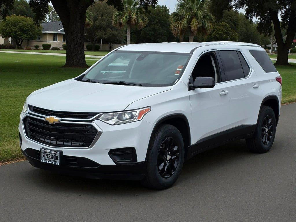 2020 Chevrolet Traverse LS - Photo 4