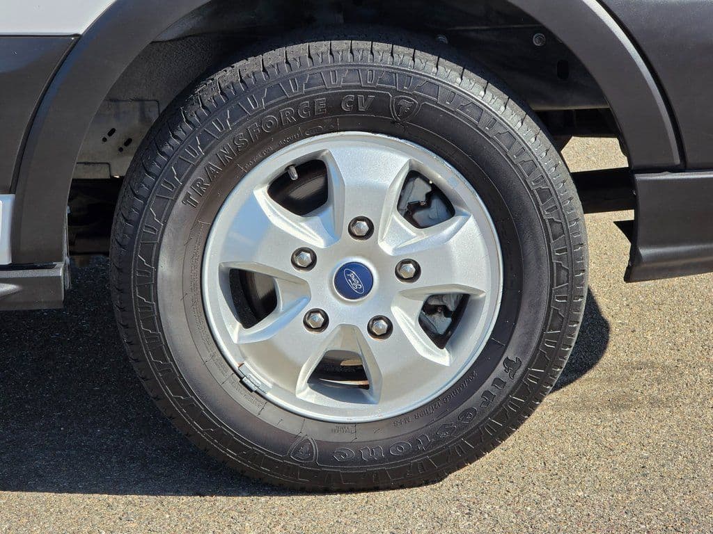 2018 Ford Transit-350 XLT - Photo 8