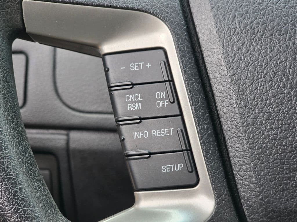 2011 Ford Fusion SE - Photo 26