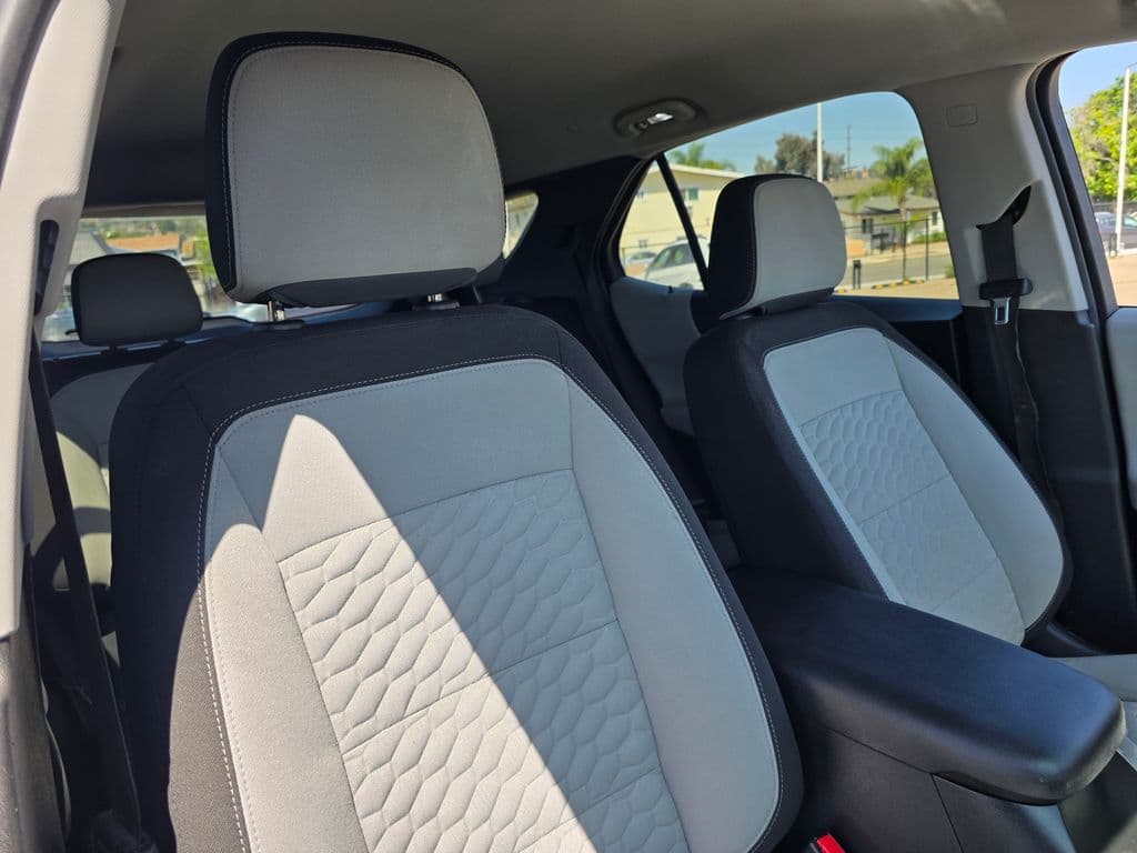 2020 Chevrolet Equinox LT - Photo 11