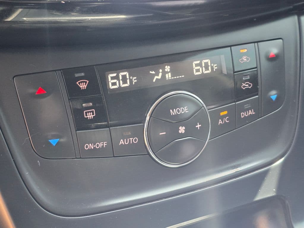 2018 Nissan Sentra SV - Photo 25