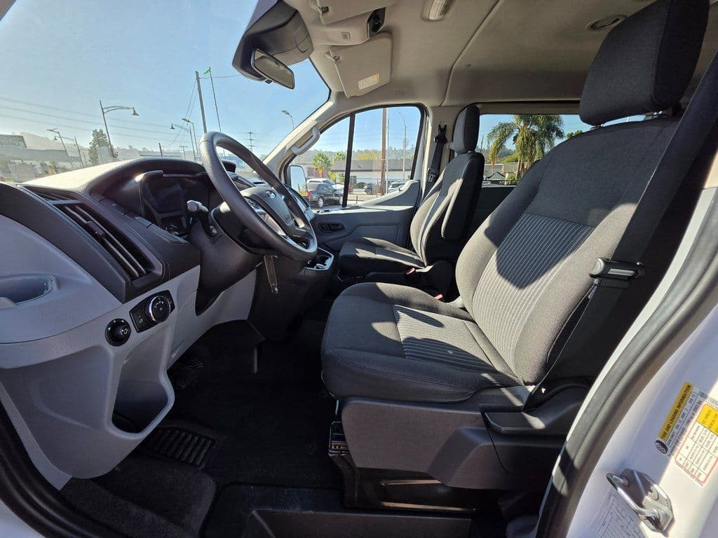 2018 Ford Transit-350 XLT - Photo 21