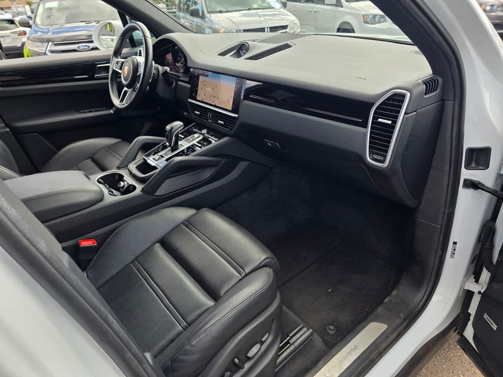 2022 Porsche Cayenne E-Hybrid - Photo 9
