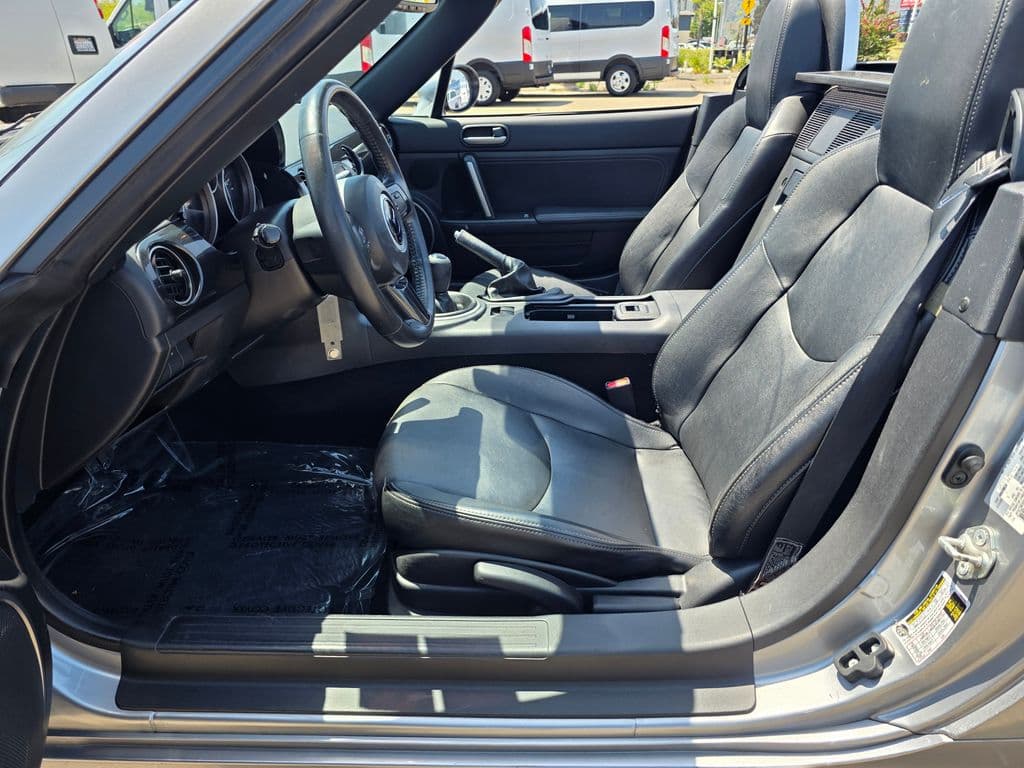 2015 Mazda Miata PRHT Grand Touring - Photo 16