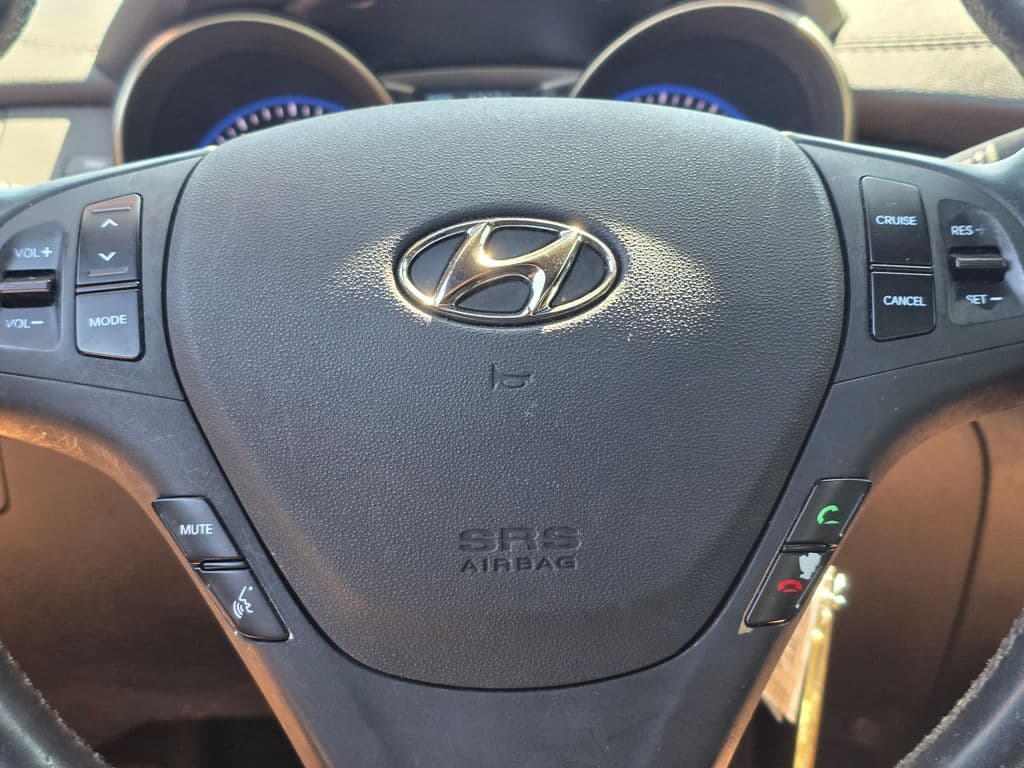 2013 Hyundai Genesis Coupe 2.0T - Photo 25