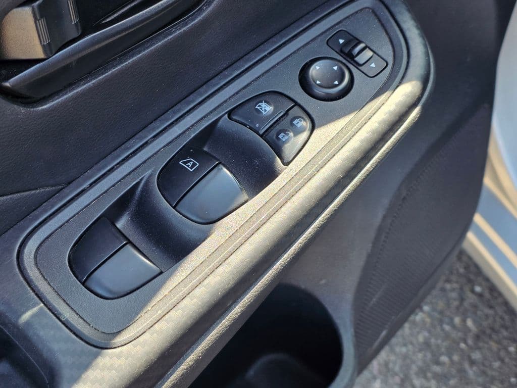 2021 Nissan Versa 1.6 S - Photo 21