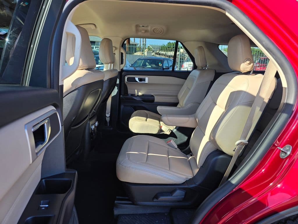 2020 Ford Explorer XLT - Photo 12
