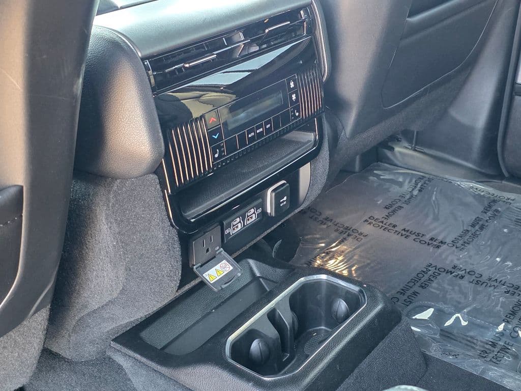 2025 Jeep Wagoneer Series II - Photo 25