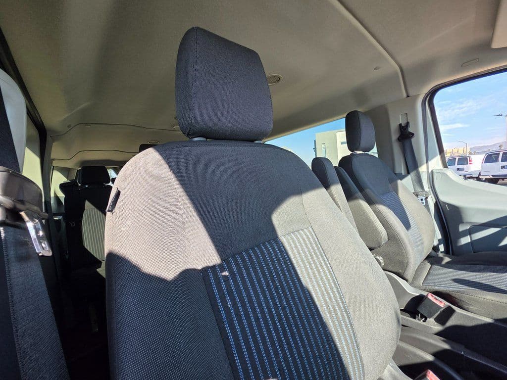 2018 Ford Transit-350 XLT - Photo 11