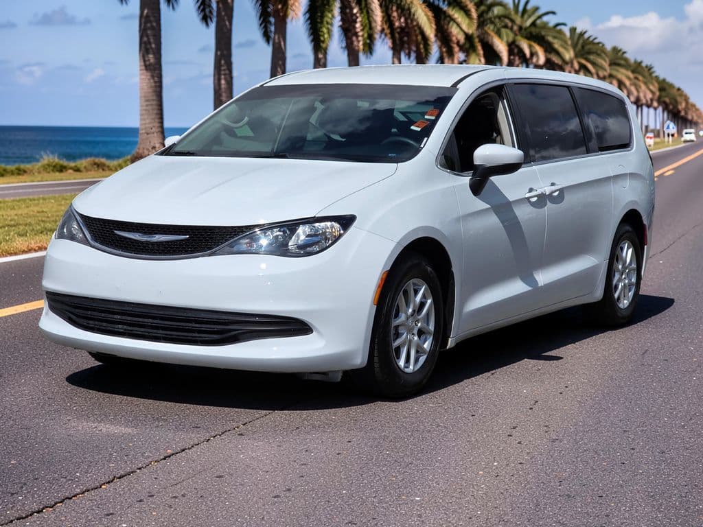 2017 Chrysler Pacifica LX - Photo 4