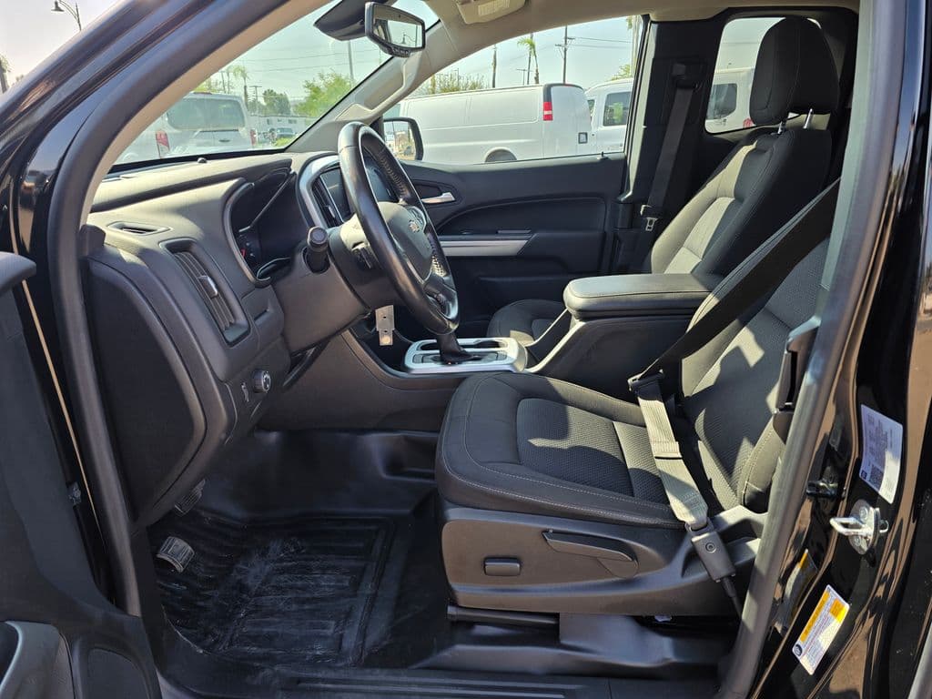 2022 Chevrolet Colorado LT - Photo 17