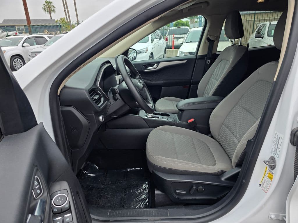2020 Ford Escape SE - Photo 17