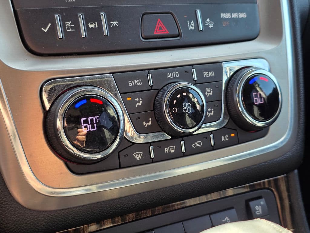 2016 GMC Acadia Denali - Photo 40