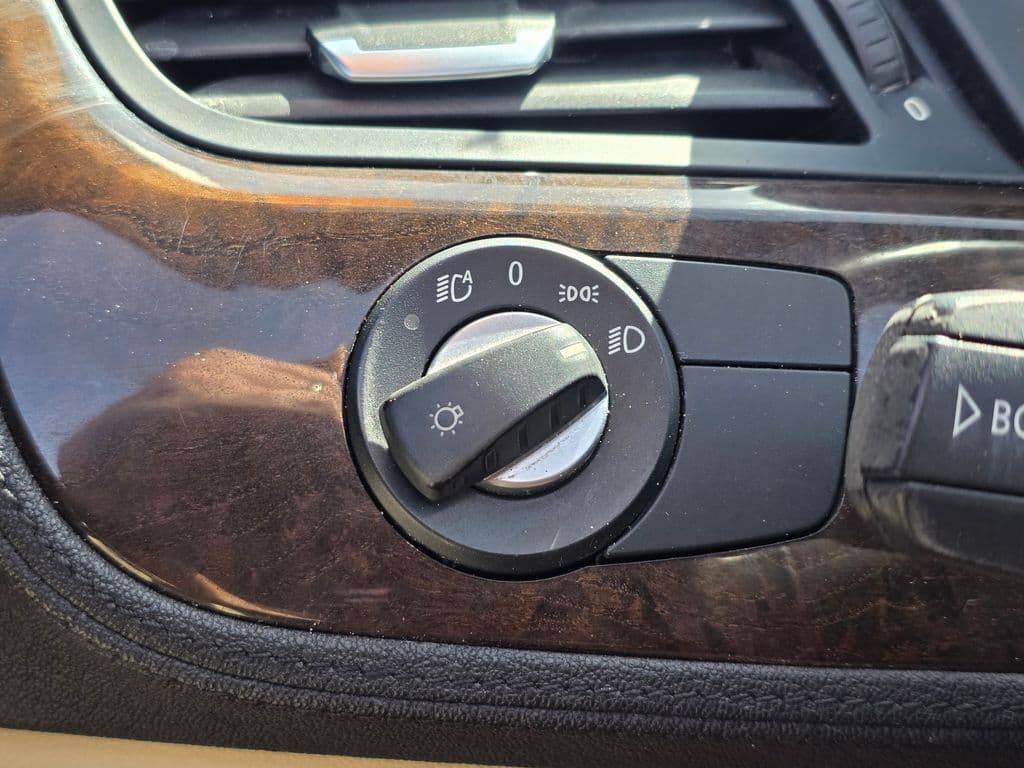 2012 BMW Z4 sDrive28i - Photo 36