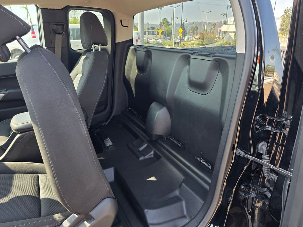2022 Chevrolet Colorado LT - Photo 19