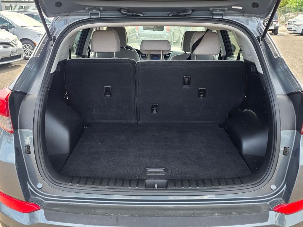 2018 Hyundai Tucson SE - Photo 5