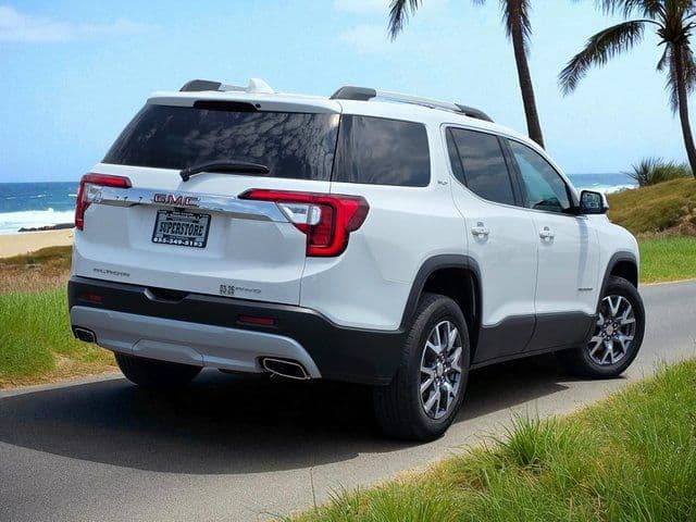 2023 GMC Acadia SLT - Photo 7