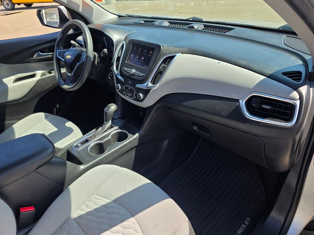2020 Chevrolet Equinox LT - Photo 9