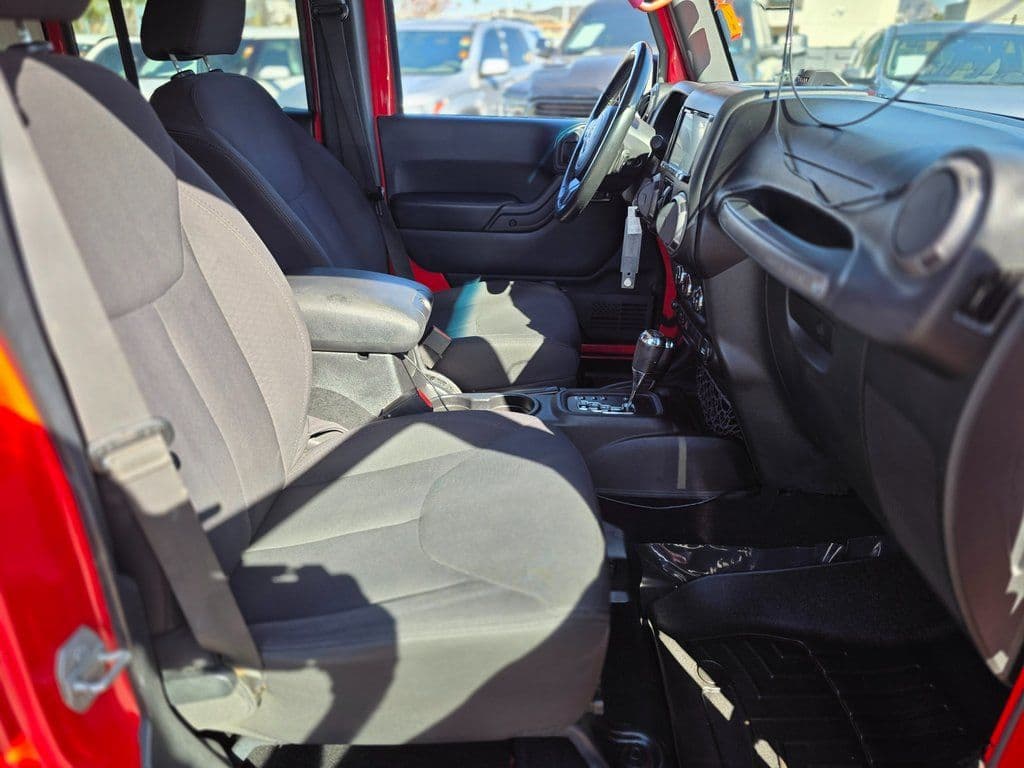 2015 Jeep Wrangler Unlimited Sport - Photo 10
