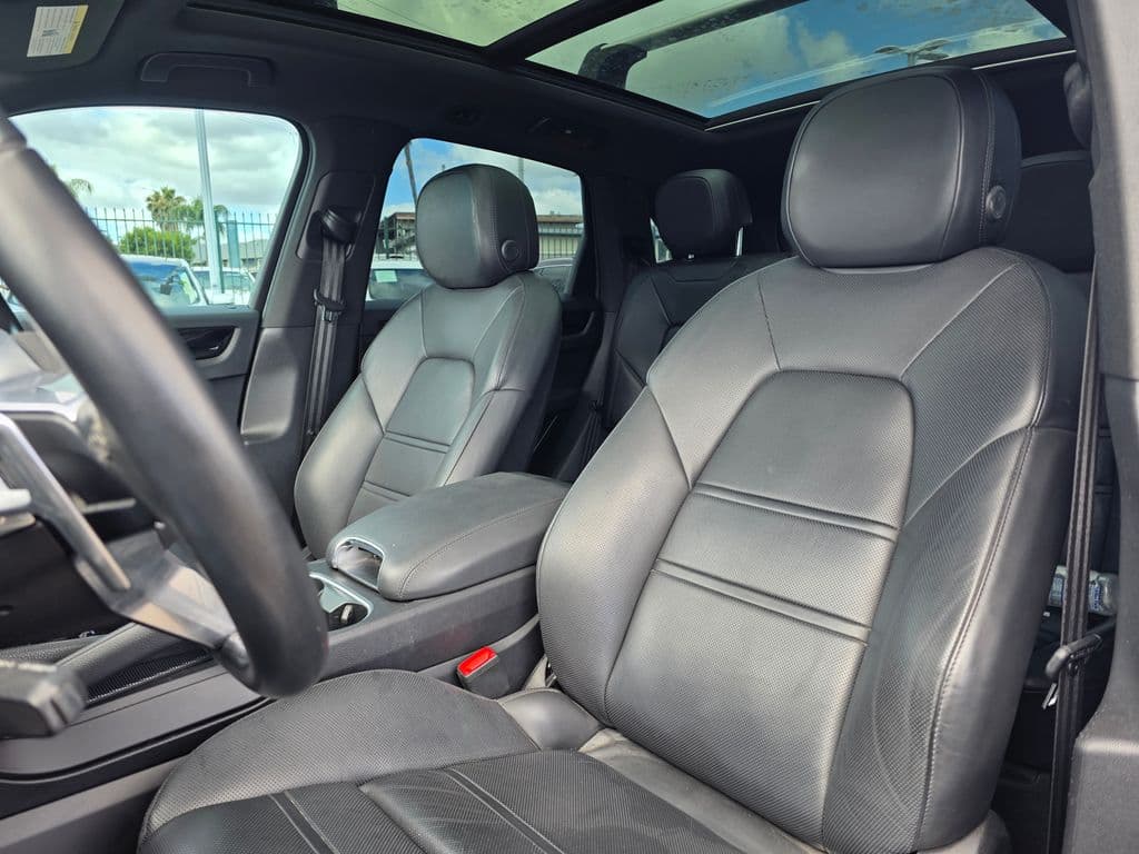 2022 Porsche Cayenne E-Hybrid - Photo 16