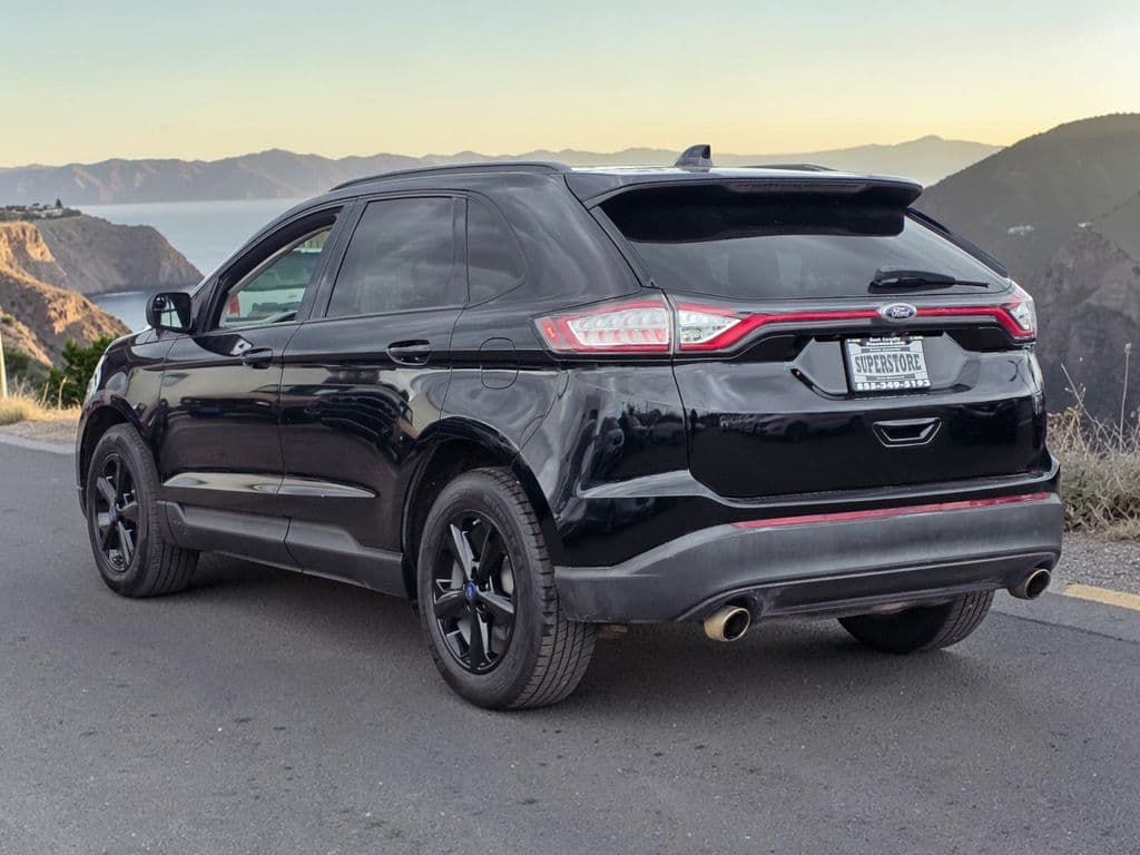 2018 Ford Edge SE - Photo 6
