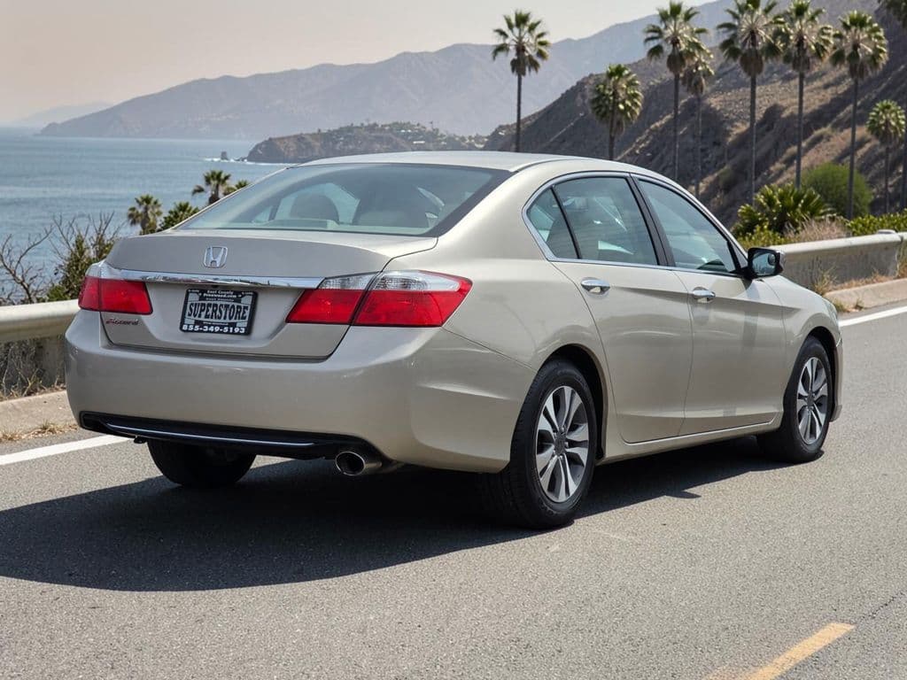 2013 Honda Accord LX - Photo 8