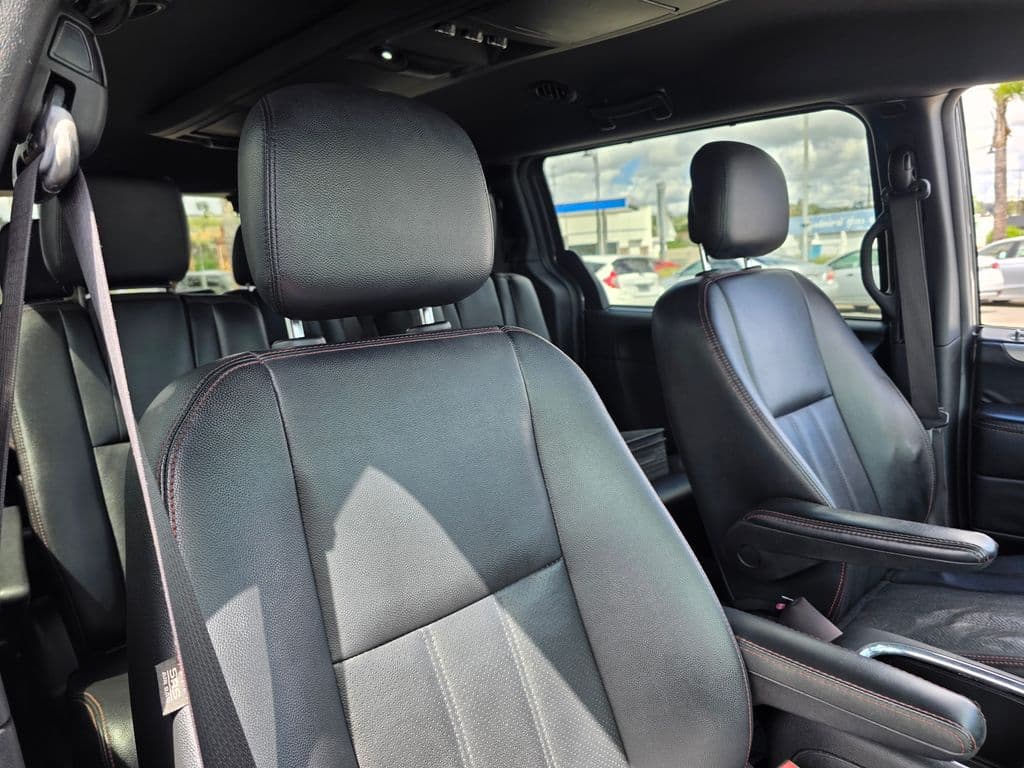 2019 Dodge Grand Caravan GT - Photo 13