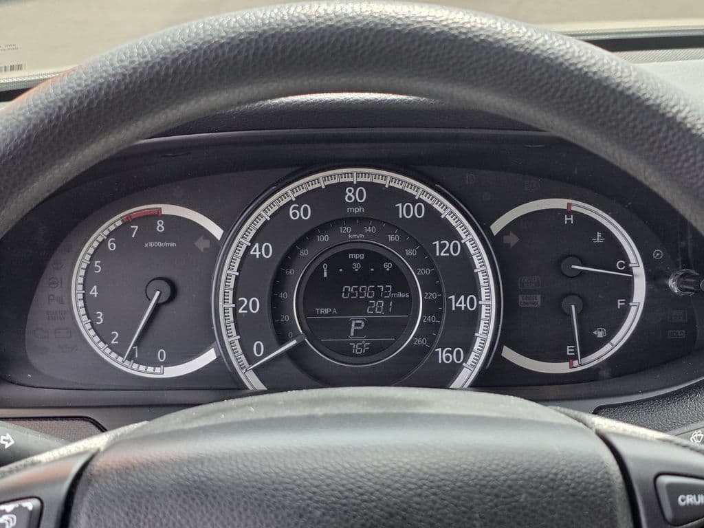 2013 Honda Accord LX - Photo 16