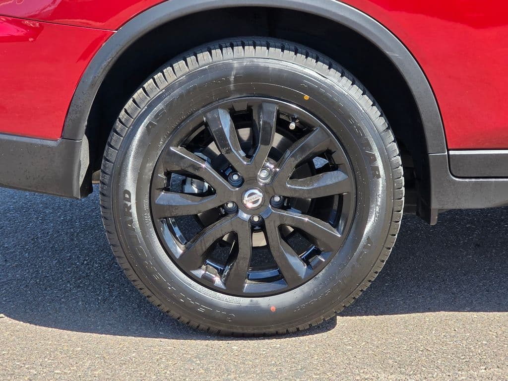 2019 Nissan Rogue SV - Photo 8