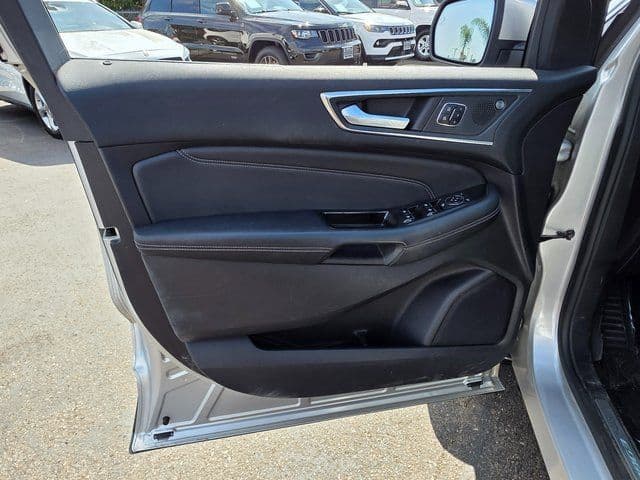 2019 Ford Edge Titanium - Photo 21