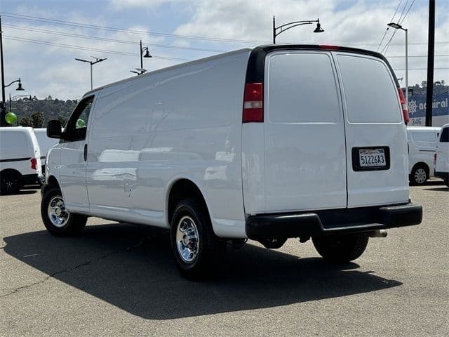 2014 GMC Savana 2500 Work Van - Photo 10