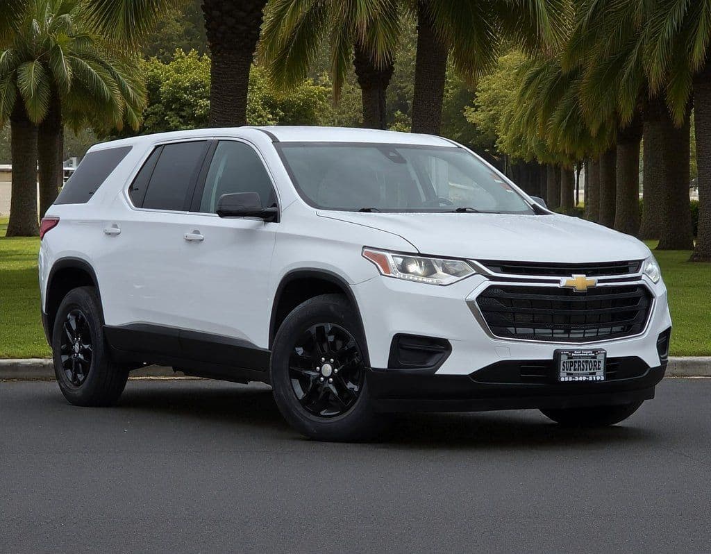 2020 Chevrolet Traverse LS - Photo 2