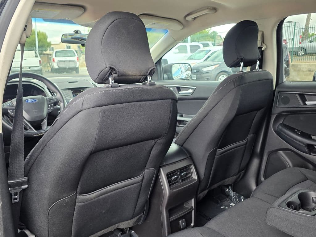 2018 Ford Edge SE - Photo 20