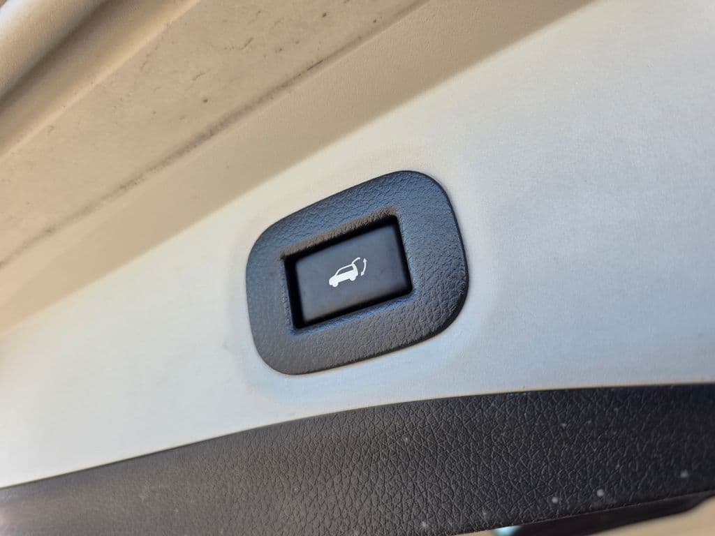 2019 Nissan Rogue SV - Photo 14