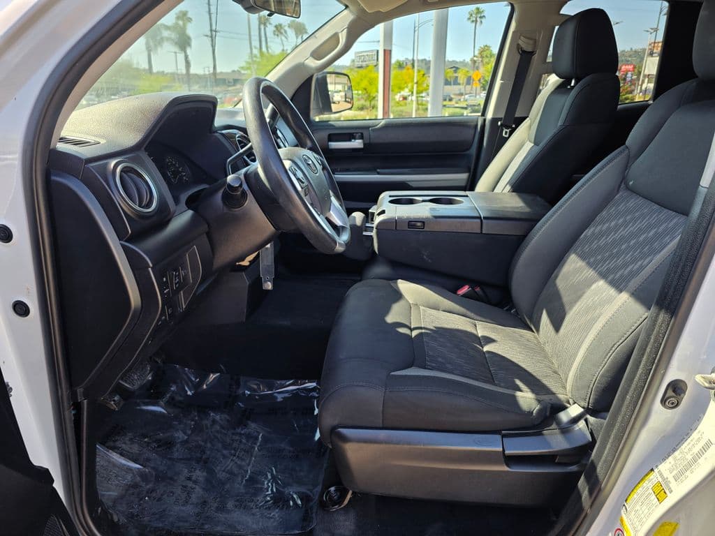 2018 Toyota Tundra SR5 - Photo 17