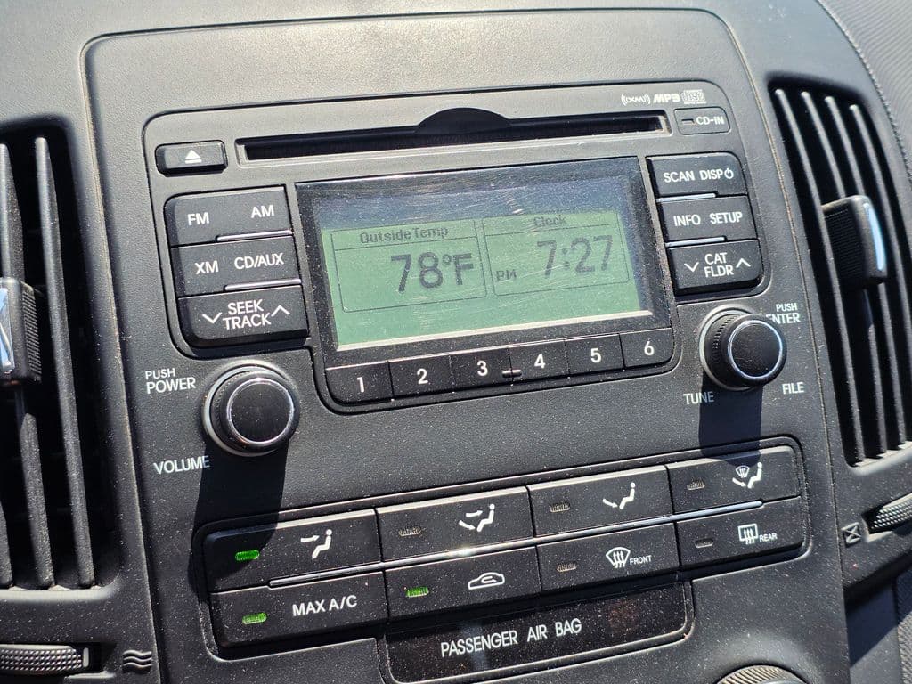2010 Hyundai Elantra Touring GLS - Photo 31