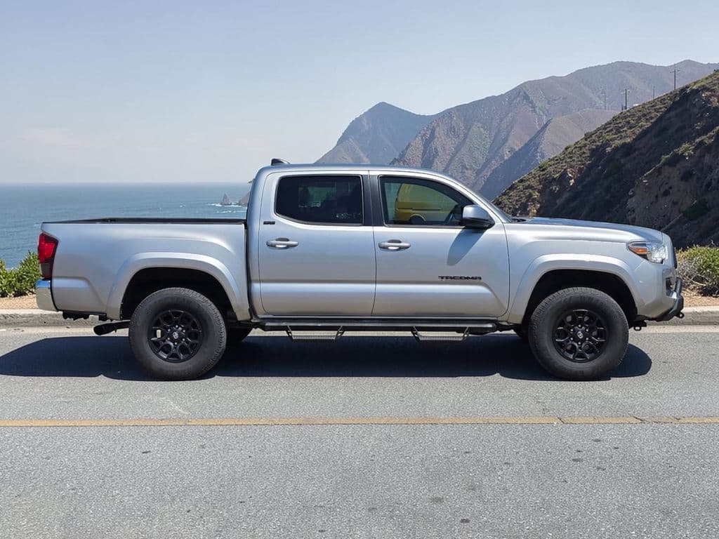 2020 Toyota Tacoma SR5 - Photo 10