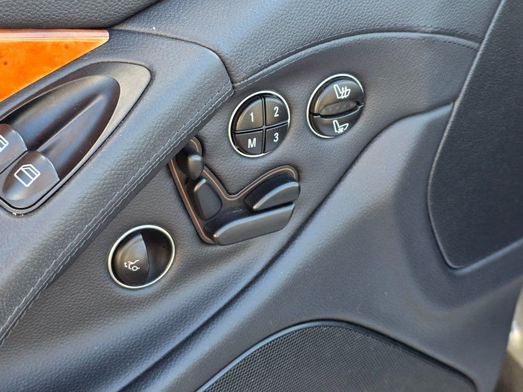 2007 Mercedes-Benz SL-Class SL 550 - Photo 21