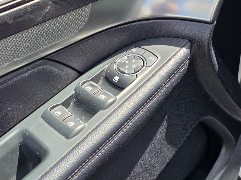 2018 Ford Explorer XLT - Photo 26