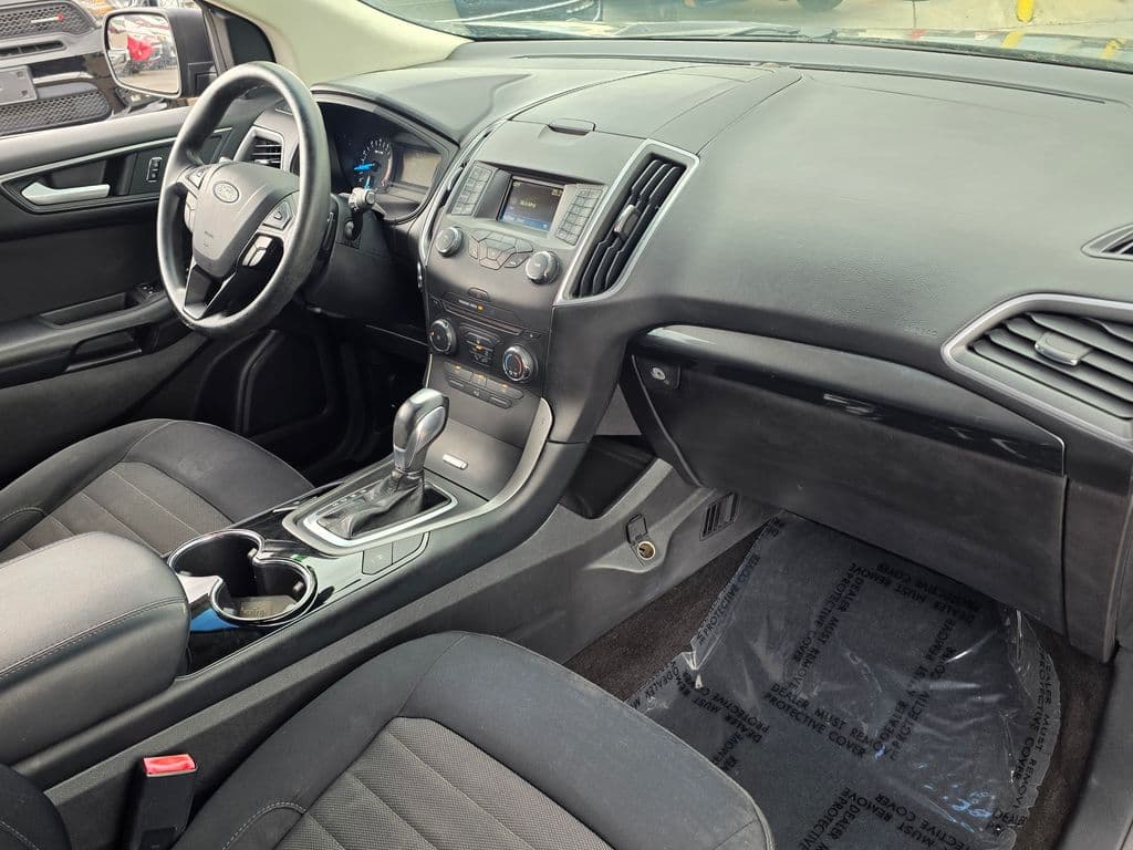 2018 Ford Edge SE - Photo 10