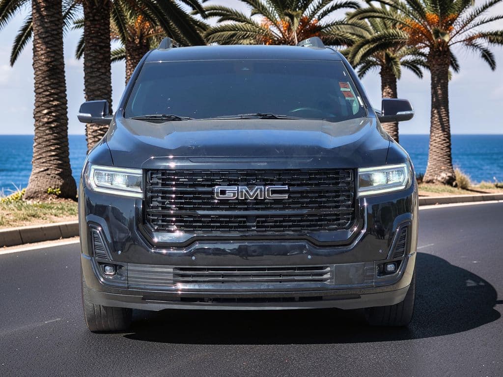 2022 GMC Acadia SLE - Photo 2