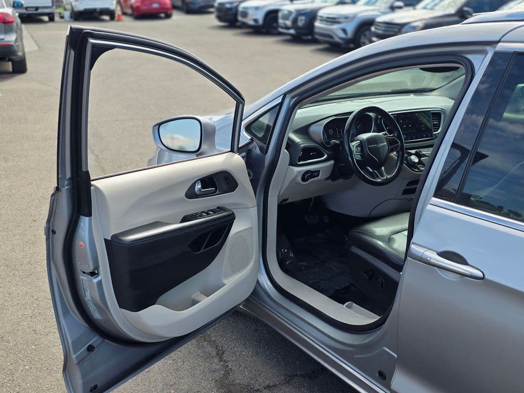 2021 Chrysler Pacifica Touring L - Photo 47