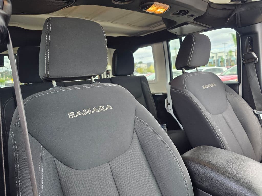 2016 Jeep Wrangler Unlimited Sahara - Photo 12